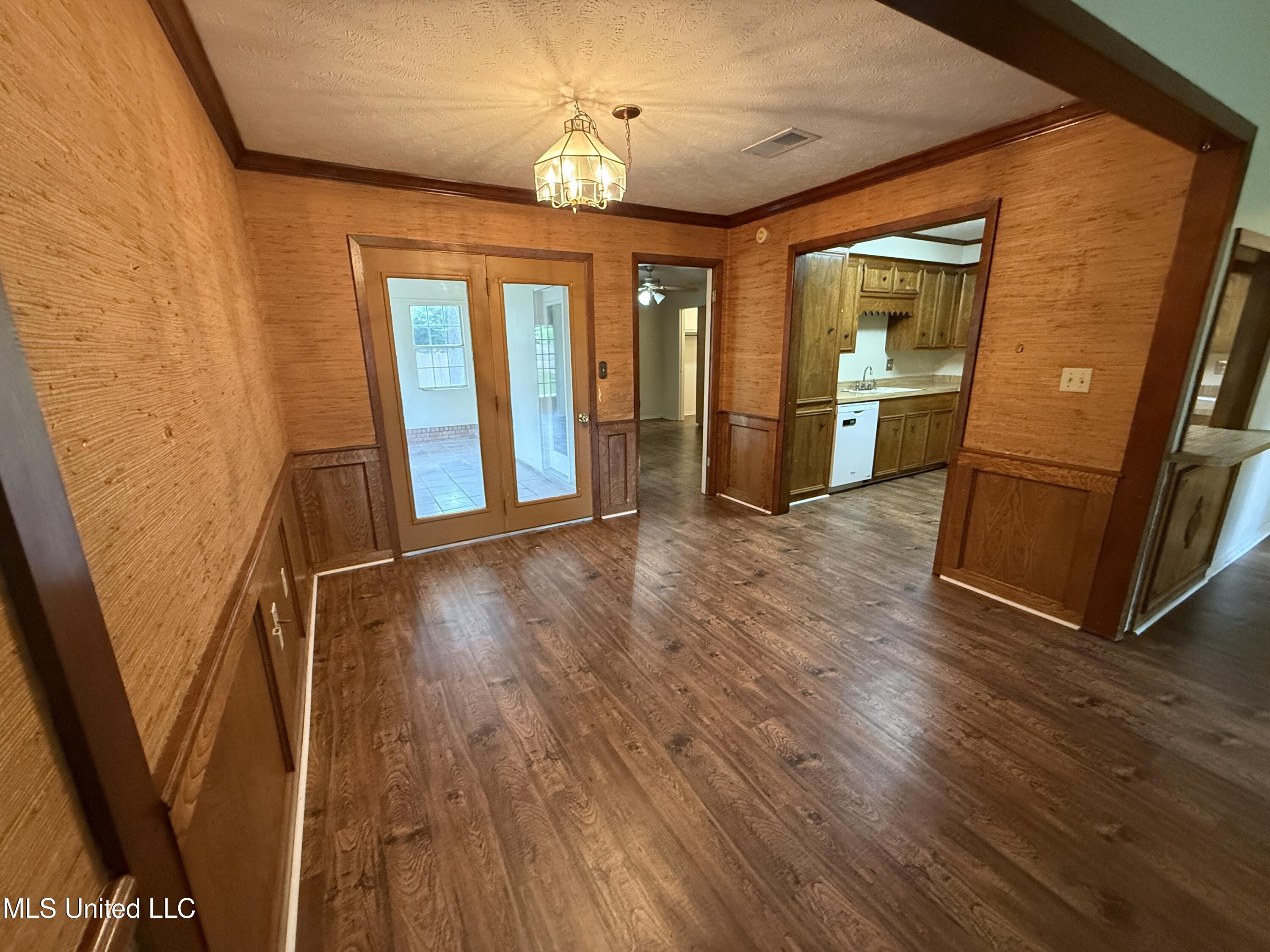 1708 Rosemont Circle Clinton, MS 39056 - Photo 6 of 13 IMG_4164
