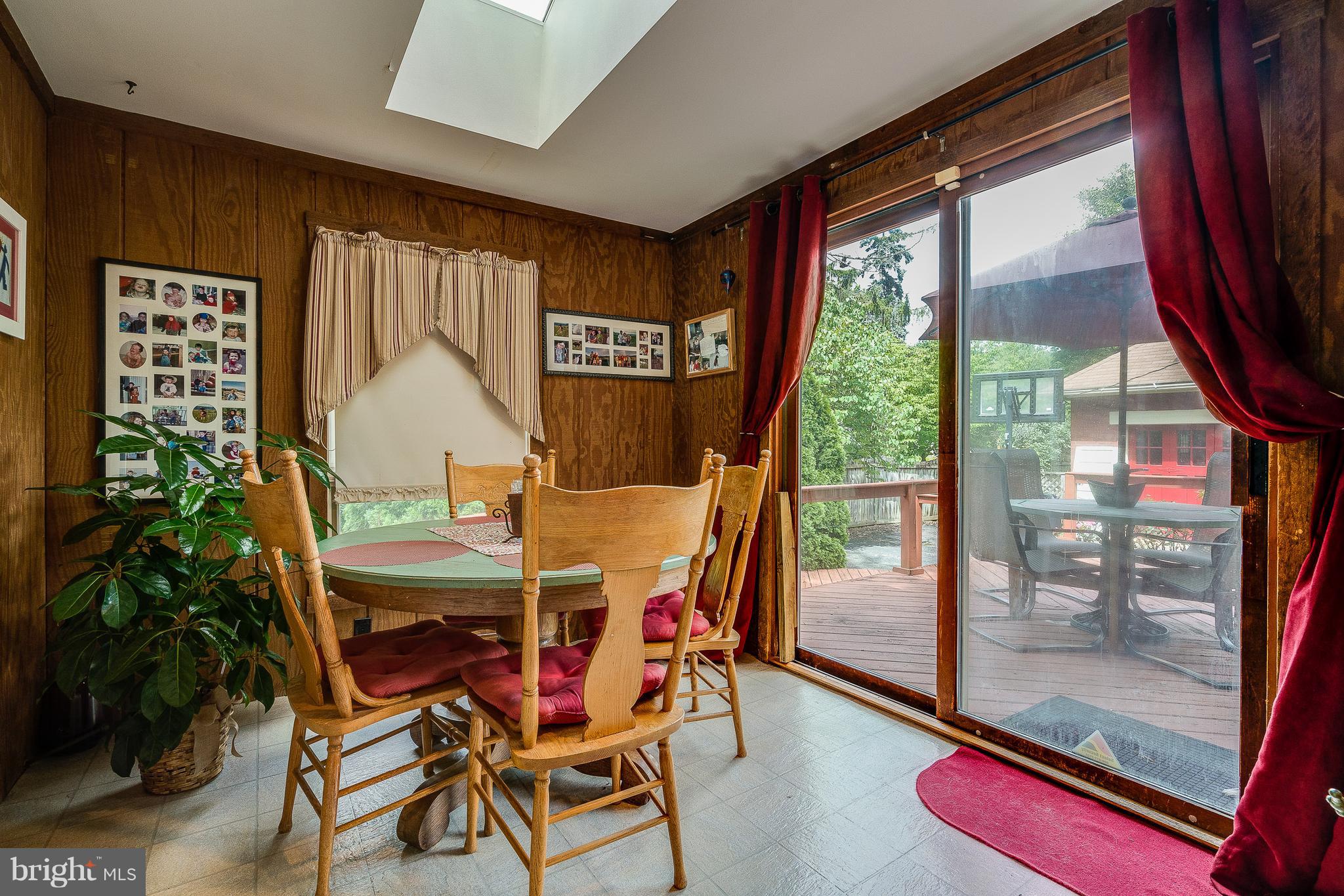 31 West Lemon Street Lititz, PA 17543 - Photo 16 of 38 Breakfast room