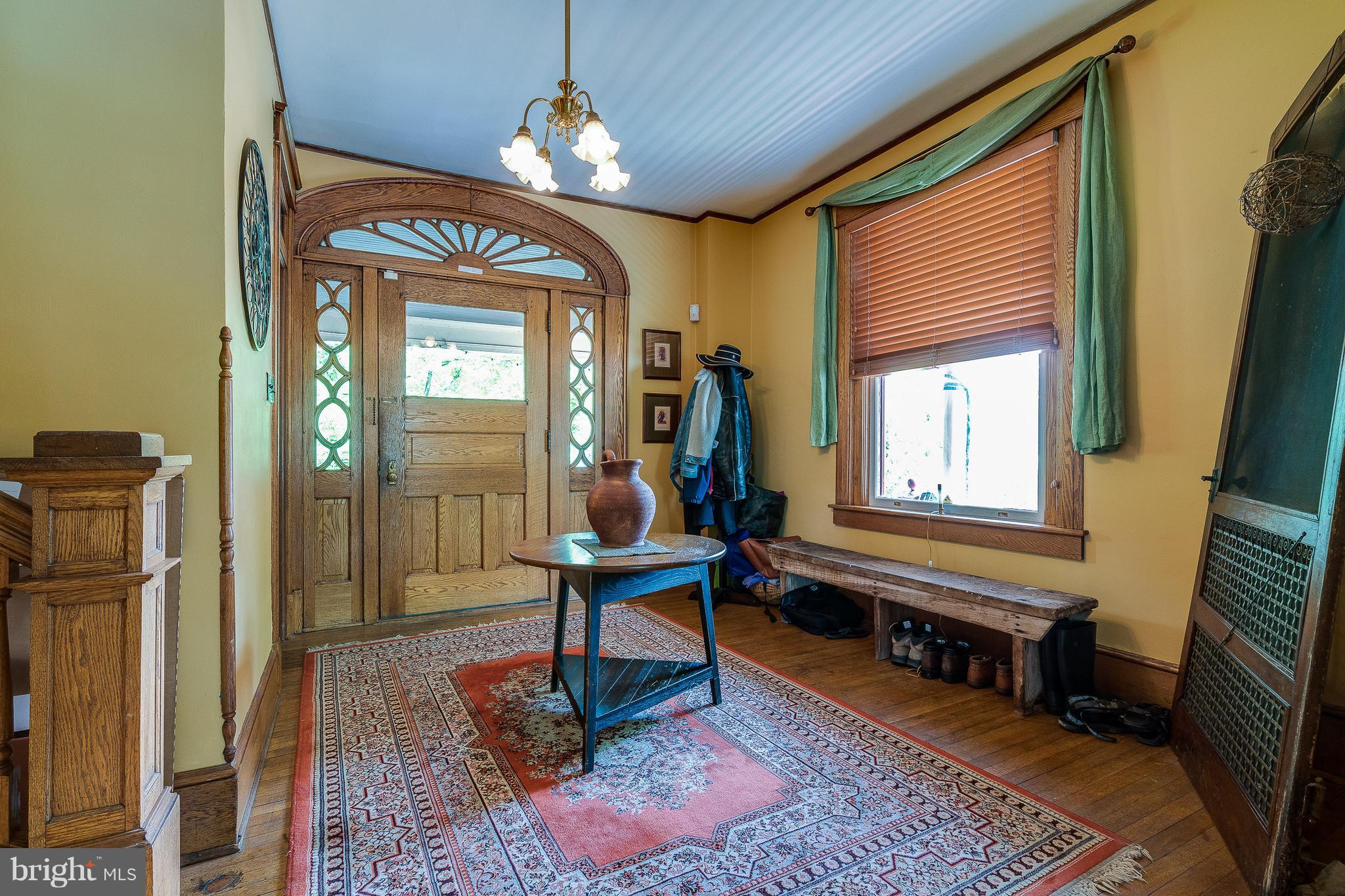 31 West Lemon Street Lititz, PA 17543 - Photo 3 of 38 Beautiful entry with chestnut woodwork
