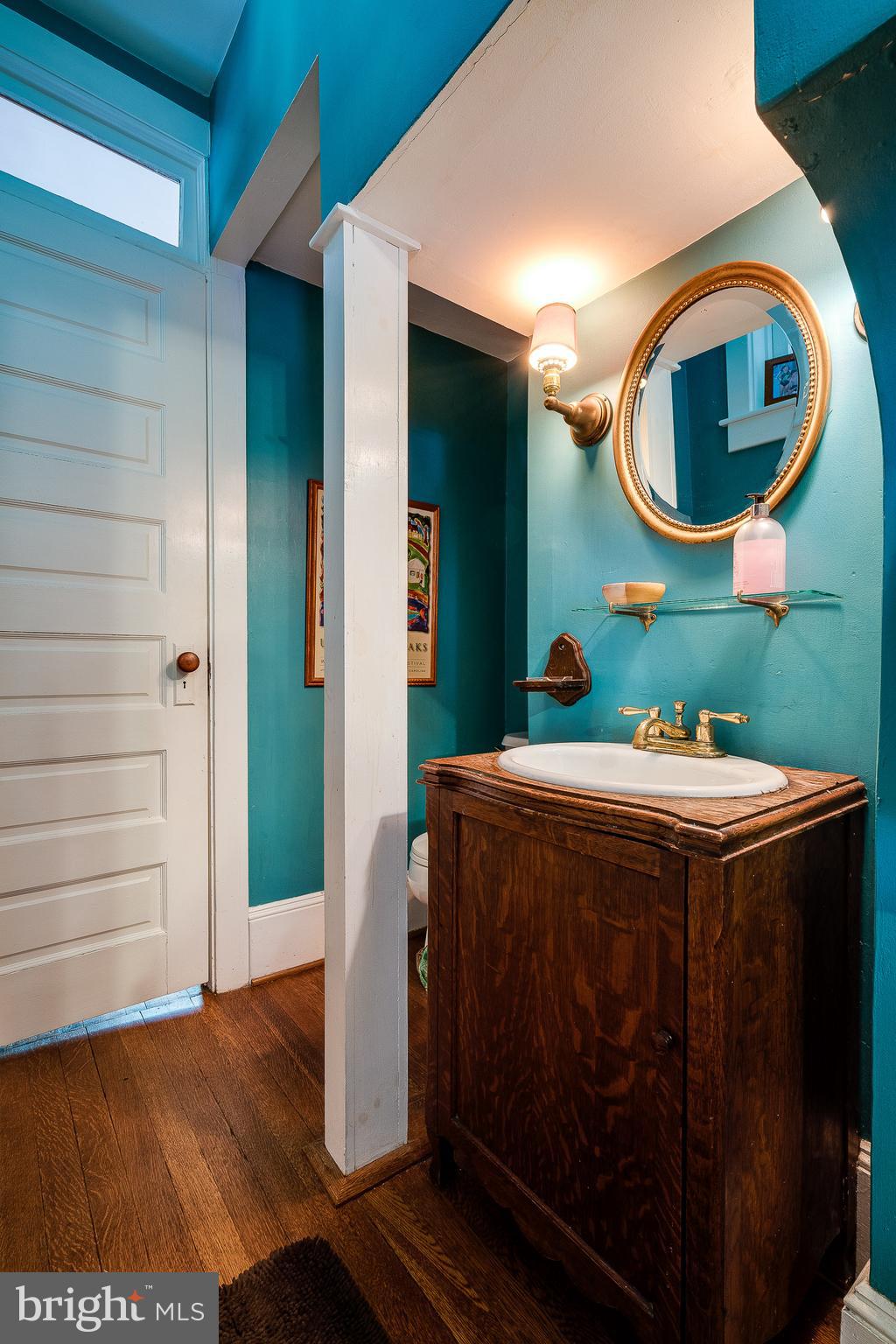31 West Lemon Street Lititz, PA 17543 - Photo 23 of 38 Powder room