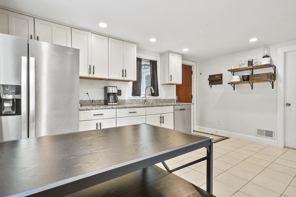 114 Linebrook Road Ipswich, MA 01938 - Photo 11 of 28 Gallery Image 11