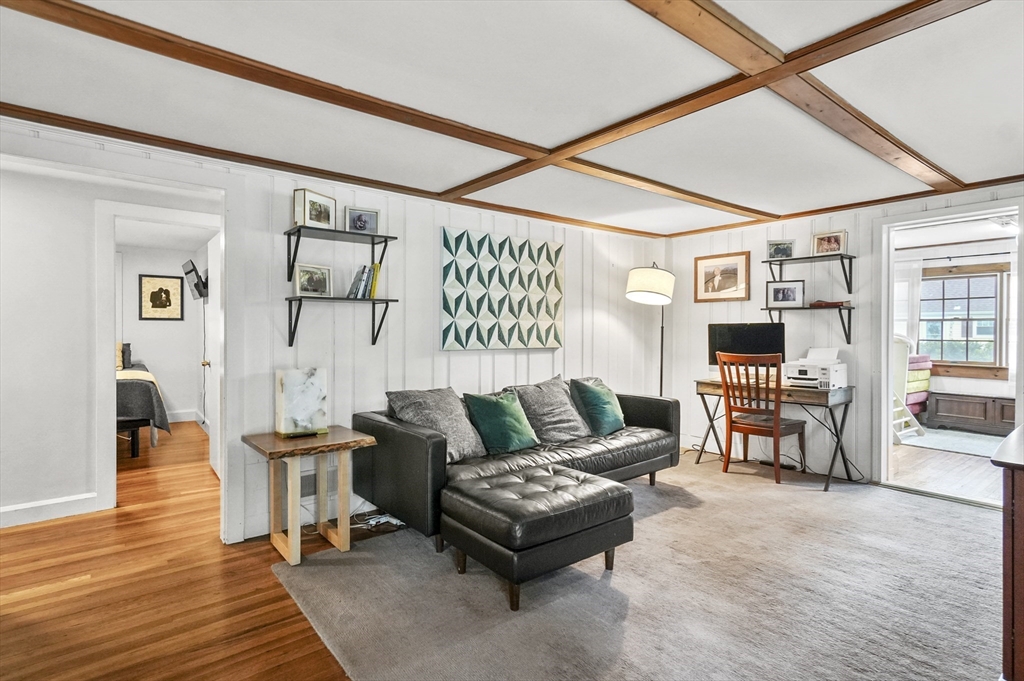 114 Linebrook Road Ipswich, MA 01938 - Photo 4 of 28 Gallery Image 4