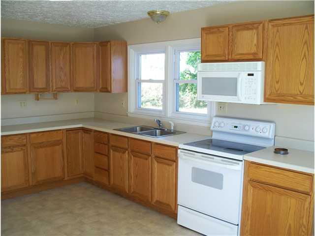 3158 East Blue Ridge Road Shelbyville, IN 46176 - Photo 3 of 10