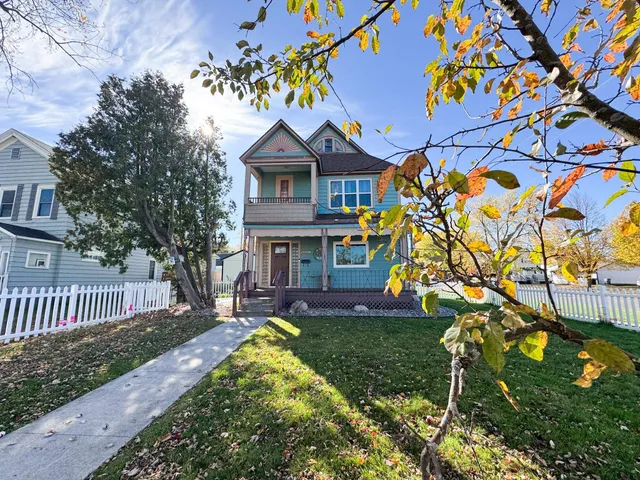 $295,000 | 2102 East 6th Street, Superior, WI 54880