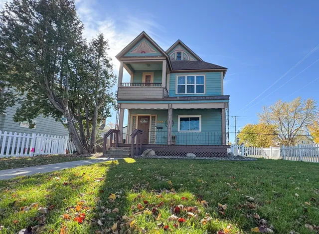 $295,000 | 2102 East 6th Street, Superior, WI 54880