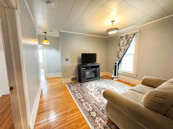 $284,000 | 2102 East 6th Street, Superior, WI 54880