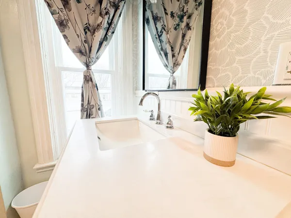 $284,000 | 2102 East 6th Street, Superior, WI 54880