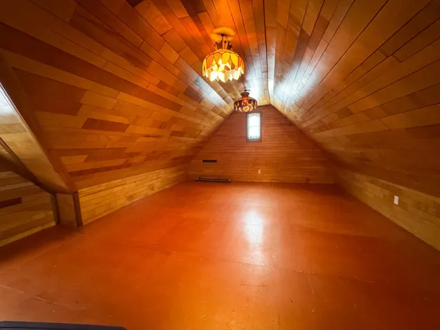 $295,000 | 2102 East 6th Street, Superior, WI 54880