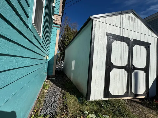 $284,000 | 2102 East 6th Street, Superior, WI 54880