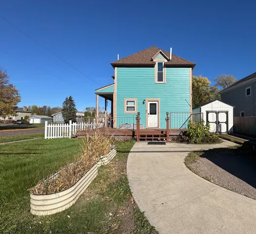 $295,000 | 2102 East 6th Street, Superior, WI 54880