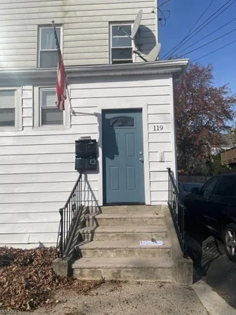 $1,800 | 119 Buffalo Avenue, Unit 3, Paterson, NJ 07503