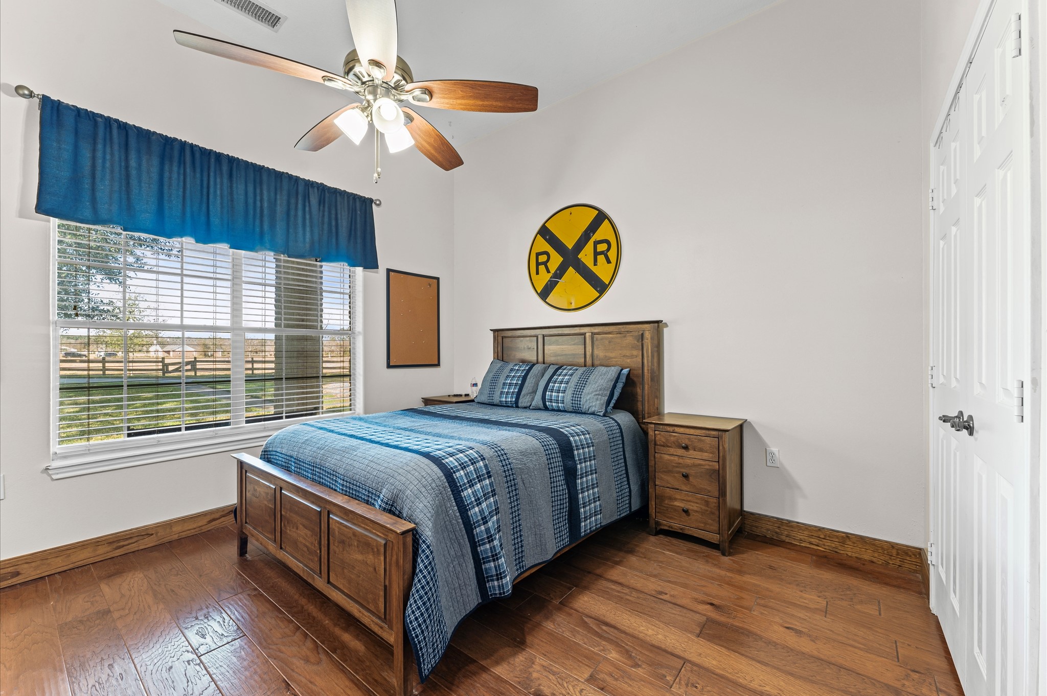 21550-21554 Mueschke Road Tomball, TX 77377 - Photo 23 of 42 Downstairs Bedroom #4 is located adjacent to the primary bedroom