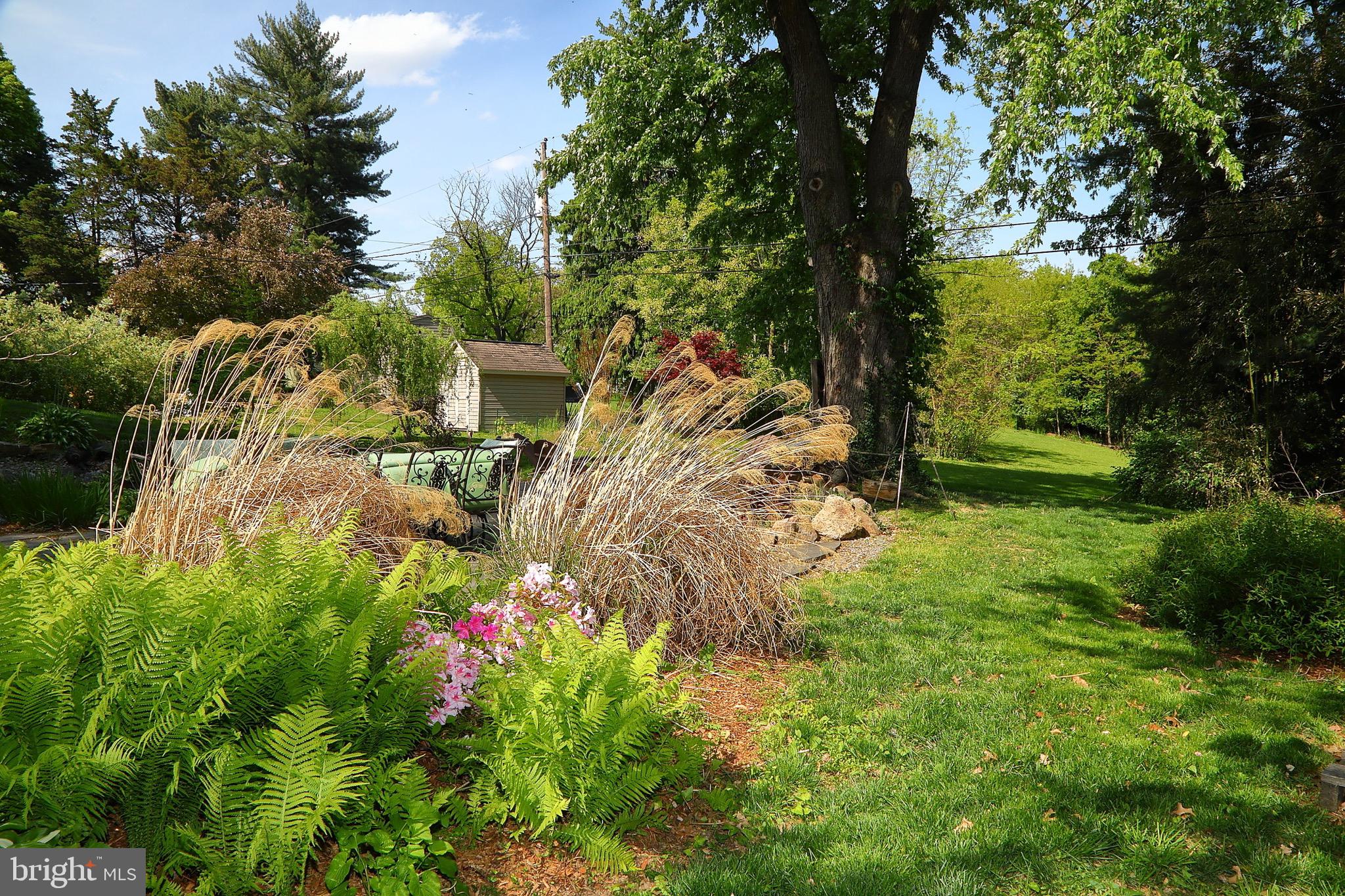 1137 Devonshire Road Lancaster, PA 17601 - Photo 8 of 41