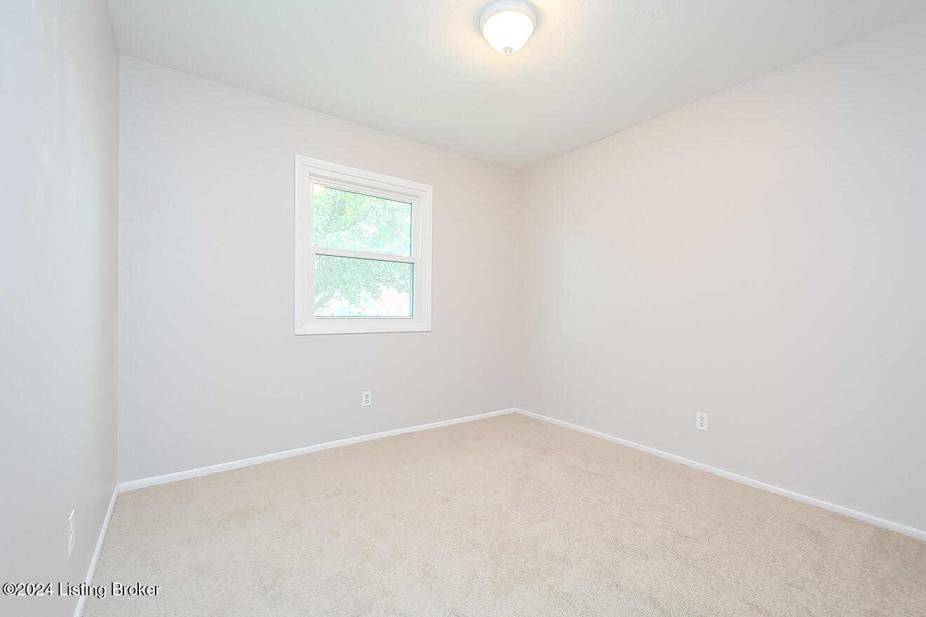 6813 Barbrook Road Louisville, KY 40258 - Photo 20 of 30 Bedroom 2 of 3