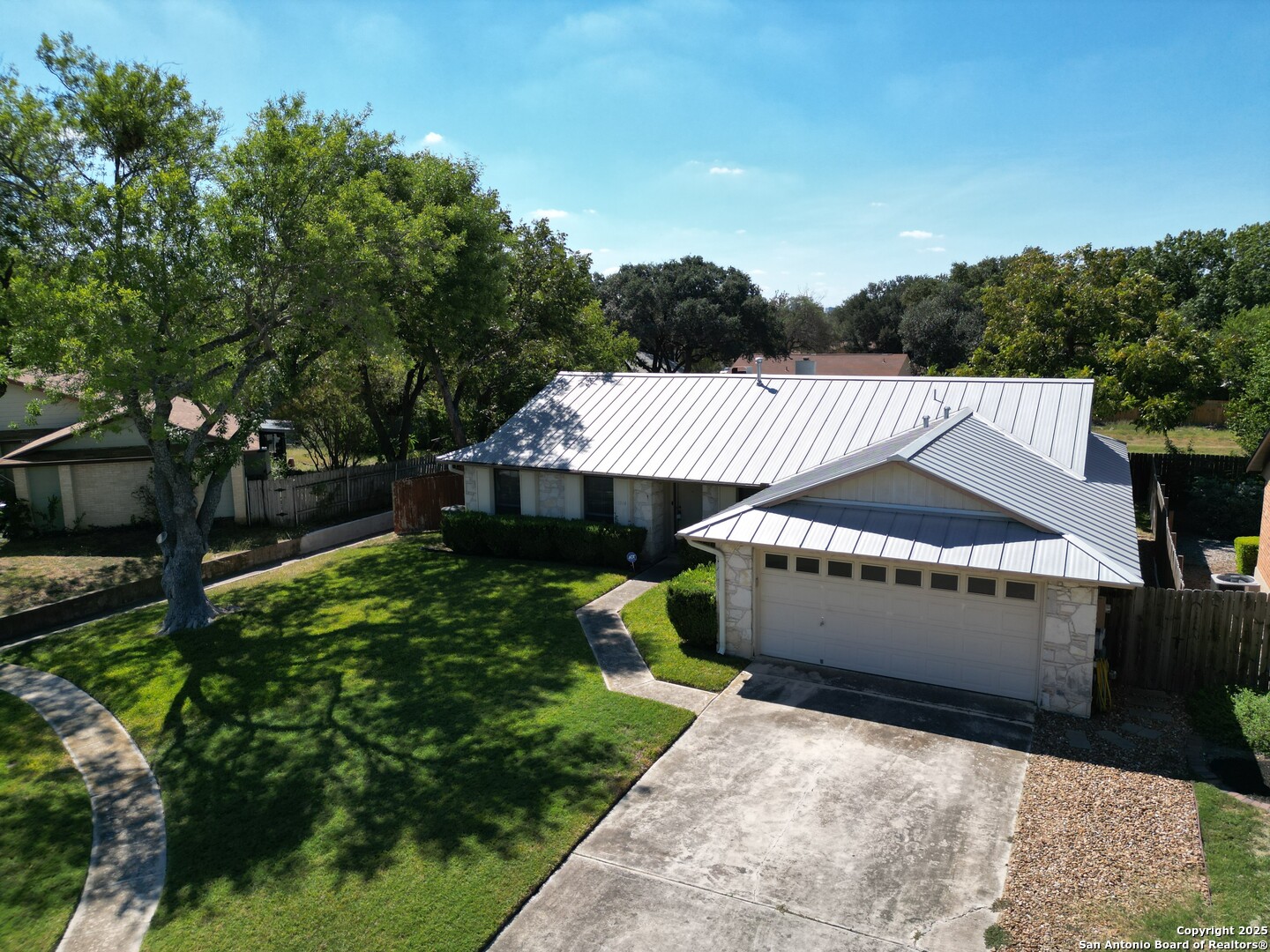 1514 Lochshire Street San Antonio, TX 78216 - Photo 3 of 30 a view of a back yard of the house