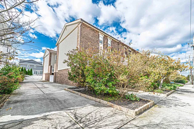 $1,150,000 | 20 North Washington Avenue, Margate City, NJ 08402
