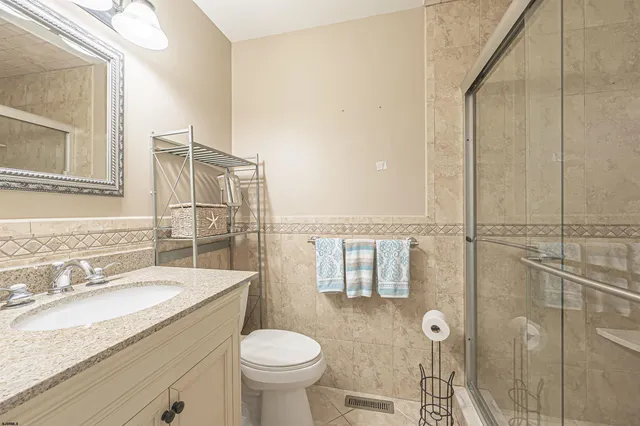 $1,150,000 | 20 North Washington Avenue, Margate City, NJ 08402