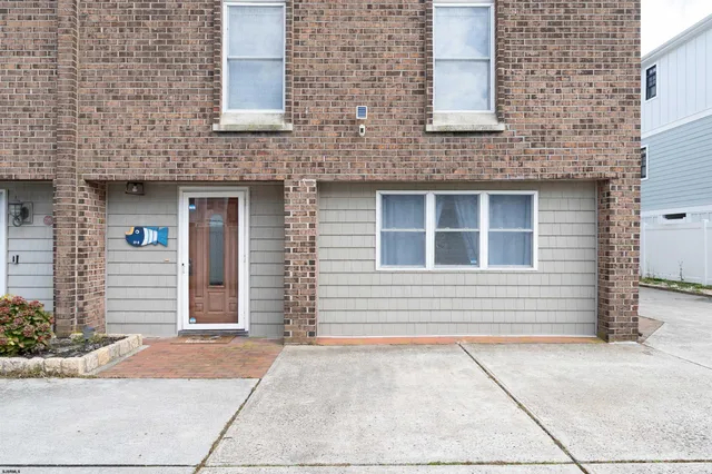 $1,150,000 | 20 North Washington Avenue, Margate City, NJ 08402