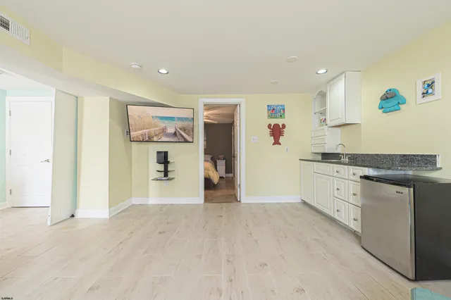 $1,150,000 | 20 North Washington Avenue, Margate City, NJ 08402