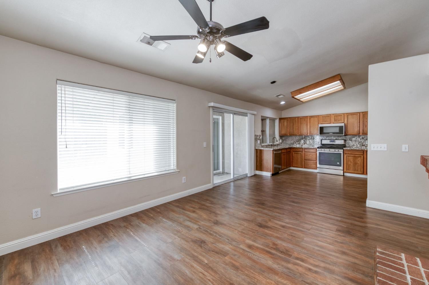 2235 East Lester Avenue Fresno, CA 93720 - Photo 17 of 39