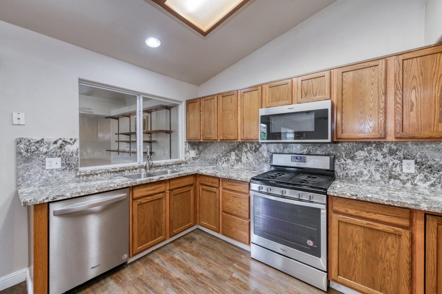 2235 East Lester Avenue Fresno, CA 93720 - Photo 19 of 39