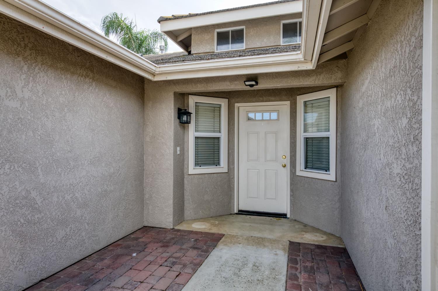 2235 East Lester Avenue Fresno, CA 93720 - Photo 6 of 39