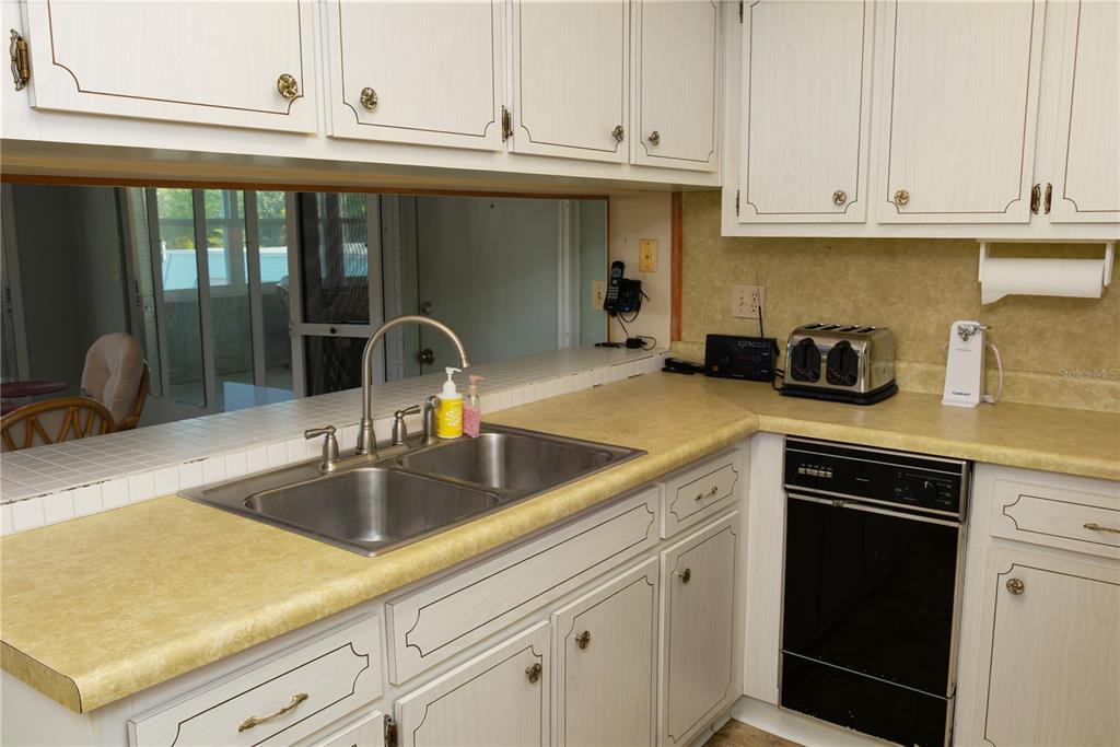 5417 Palm Drive New Port Richey, FL 34652 - Photo 11 of 27