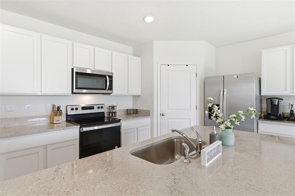9014 Forge Breeze Loop Wesley Chapel, FL 33545 - Photo 22 of 58