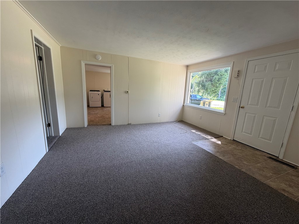 1846 Ridge Road Webster, NY 14580 - Photo 6 of 11