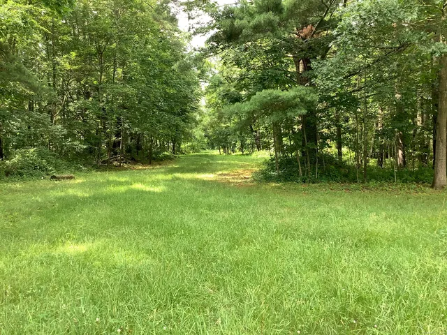 $900,000 | 28 Cemetery Road, Willington, CT 06279