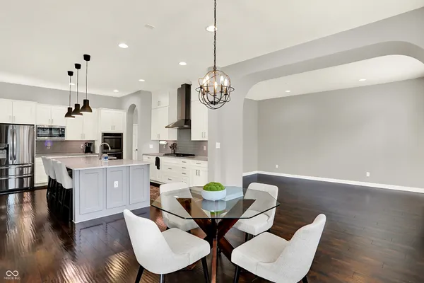 $650,000 | 7539 Sly Fox Drive, Indianapolis, IN 46237