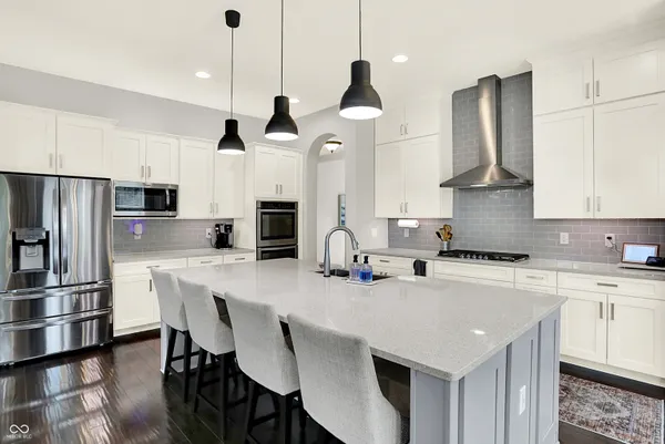 $650,000 | 7539 Sly Fox Drive, Indianapolis, IN 46237