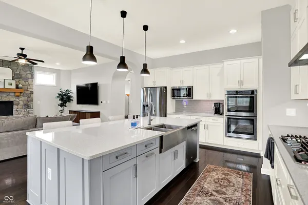 $650,000 | 7539 Sly Fox Drive, Indianapolis, IN 46237