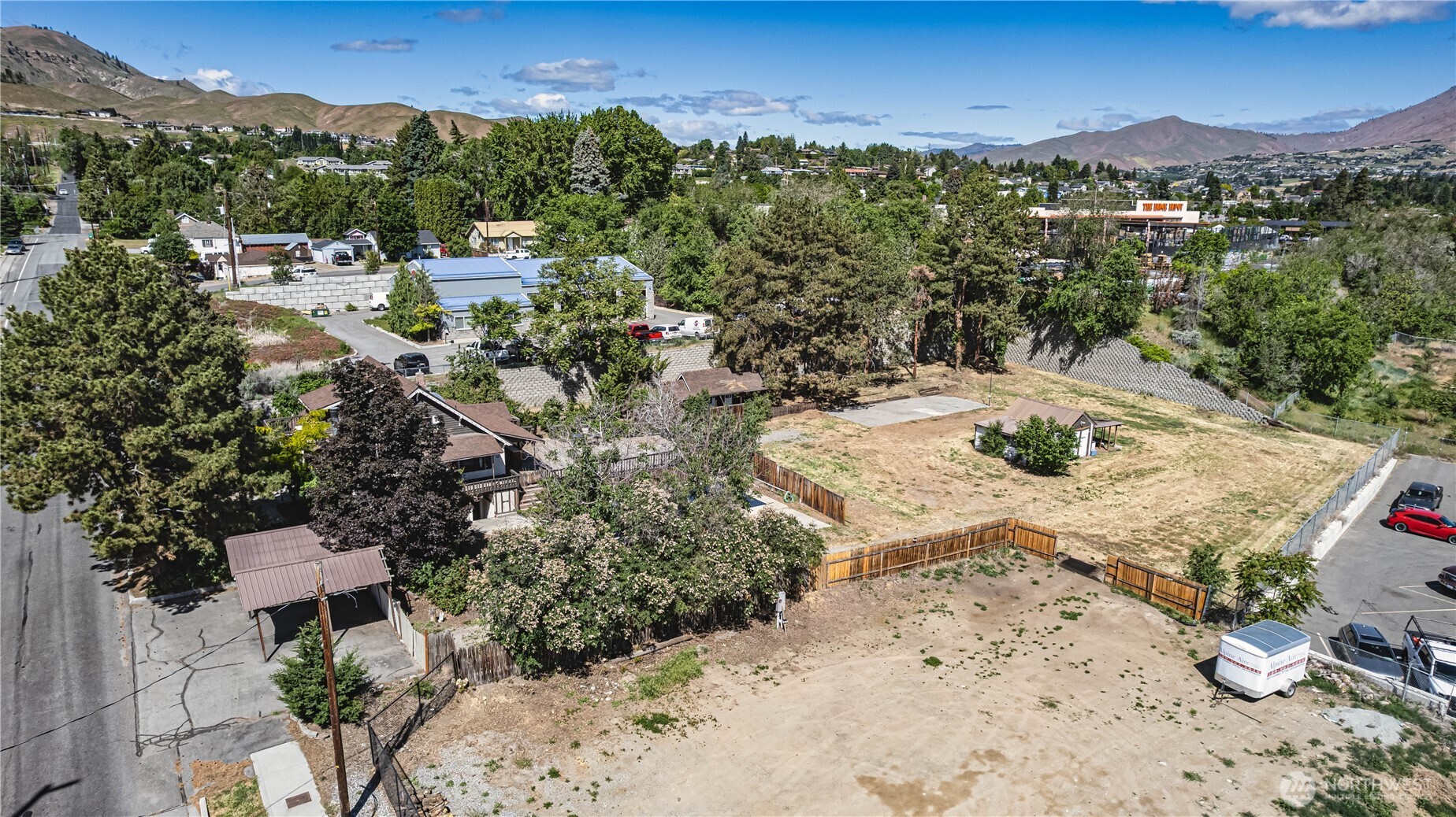 1314 Walnut Street Wenatchee, WA 98801 - Photo 34 of 40 a view of a backyard with sitting area
