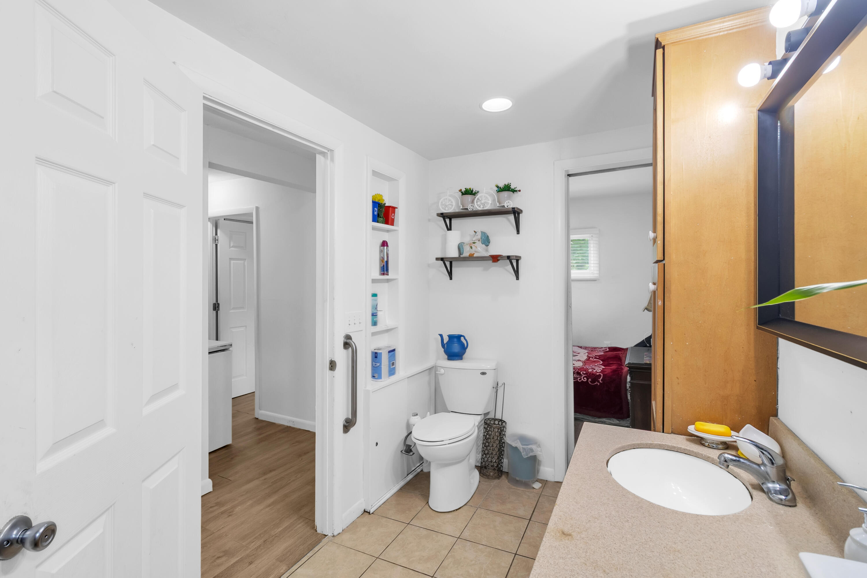 4620 Christiansen Road Lansing, MI 48910 - Photo 10 of 23 IMG_1847