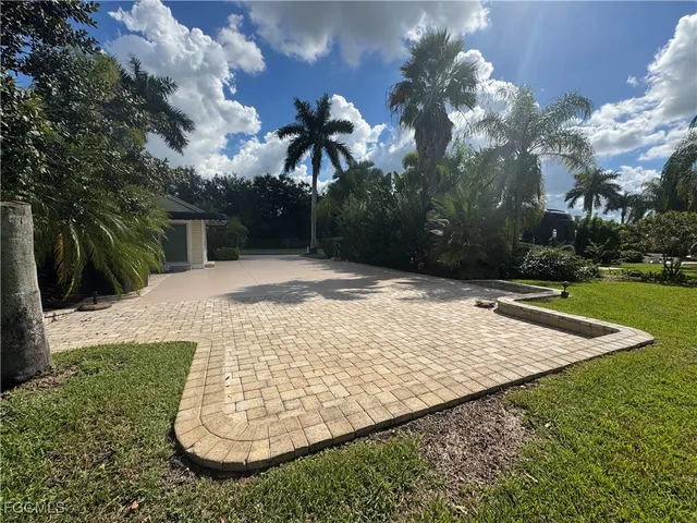 a view of outdoor space