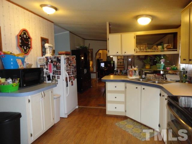 307 Ridge Circle Road Henderson, NC 27537 - Photo 11 of 16 Gallery Image 11