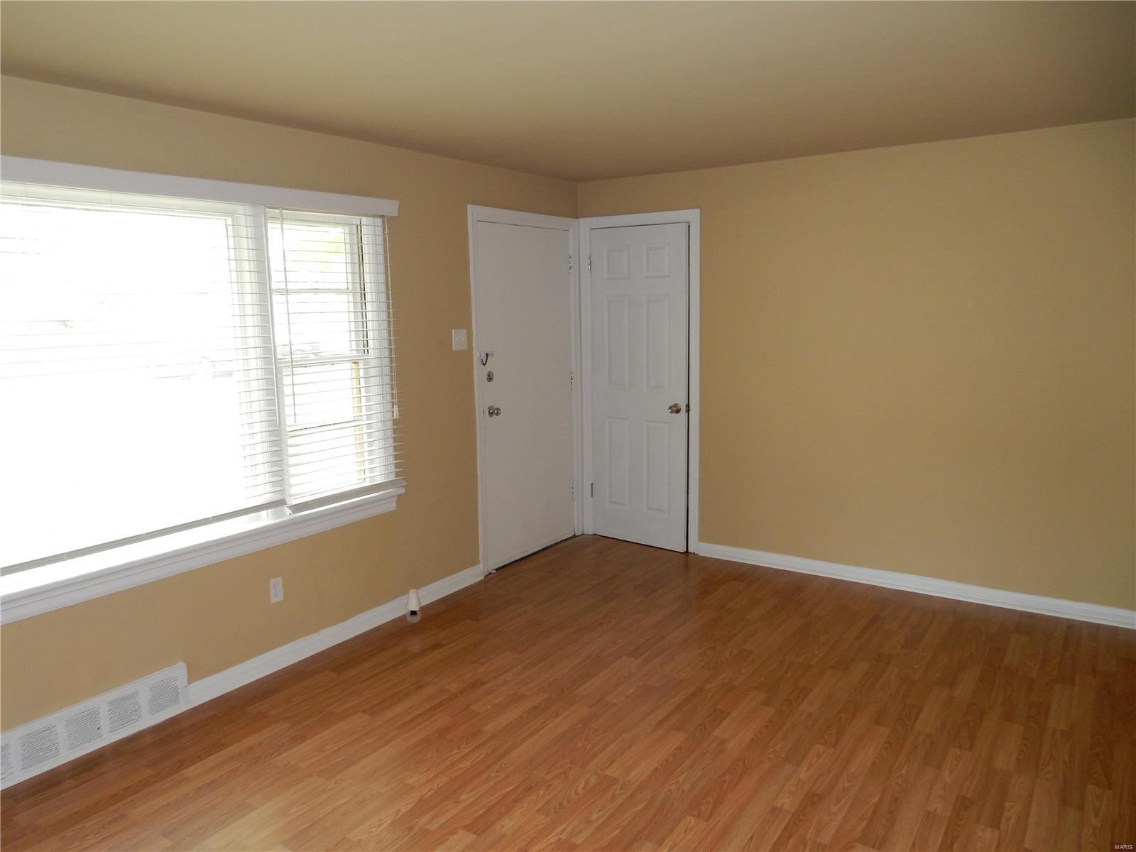3735 Edmundson Road St. Louis, MO 63114 - Photo 4 of 13 Gallery Image 4