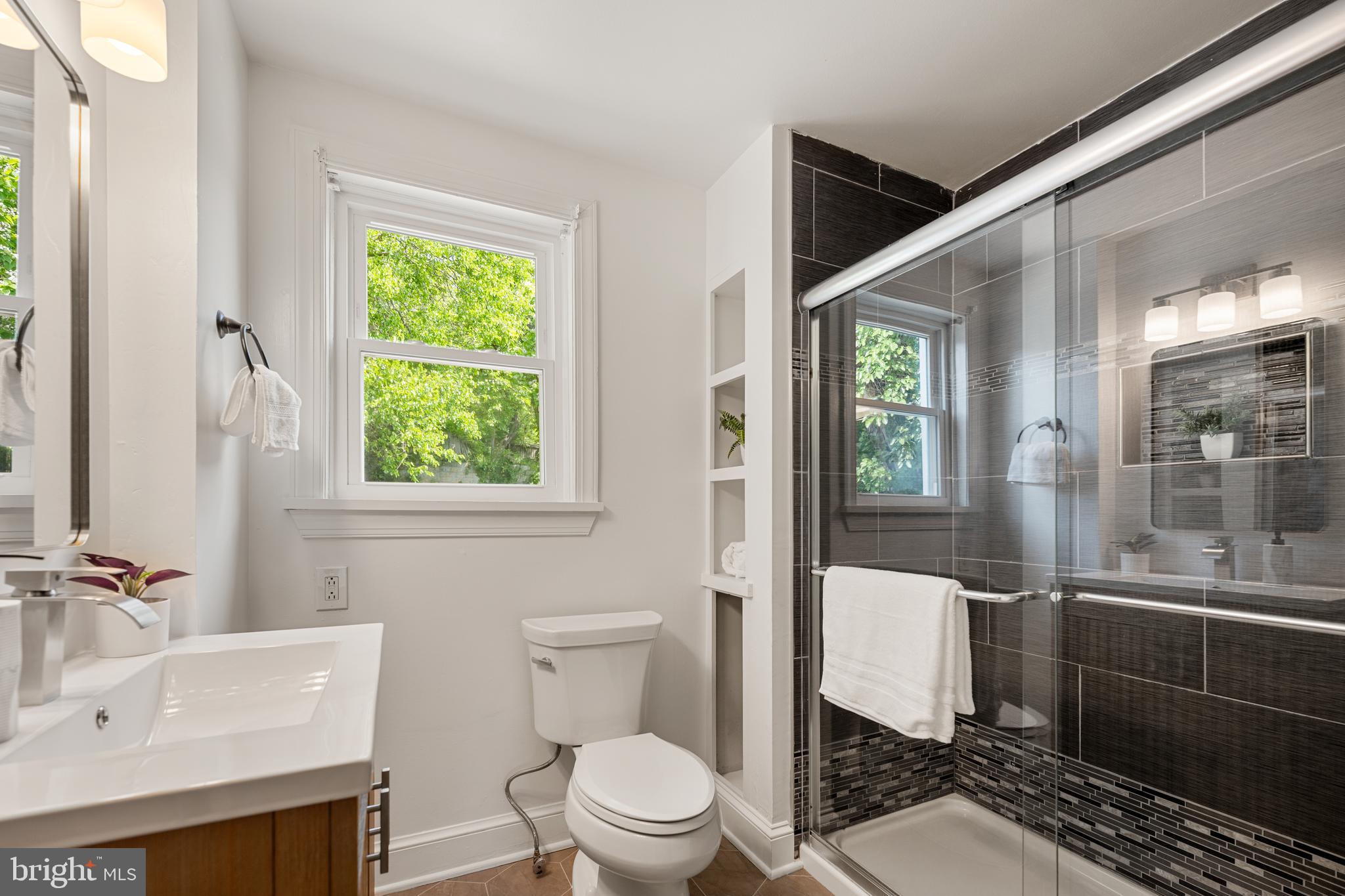 3204 Perry Street Mount Rainier, MD 20712 - Photo 13 of 27 Full Bath on Main Level