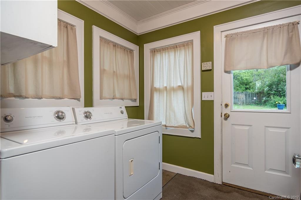 2046 Eaton Road Charlotte, NC 28205 - Photo 11 of 16 Gallery Image 11