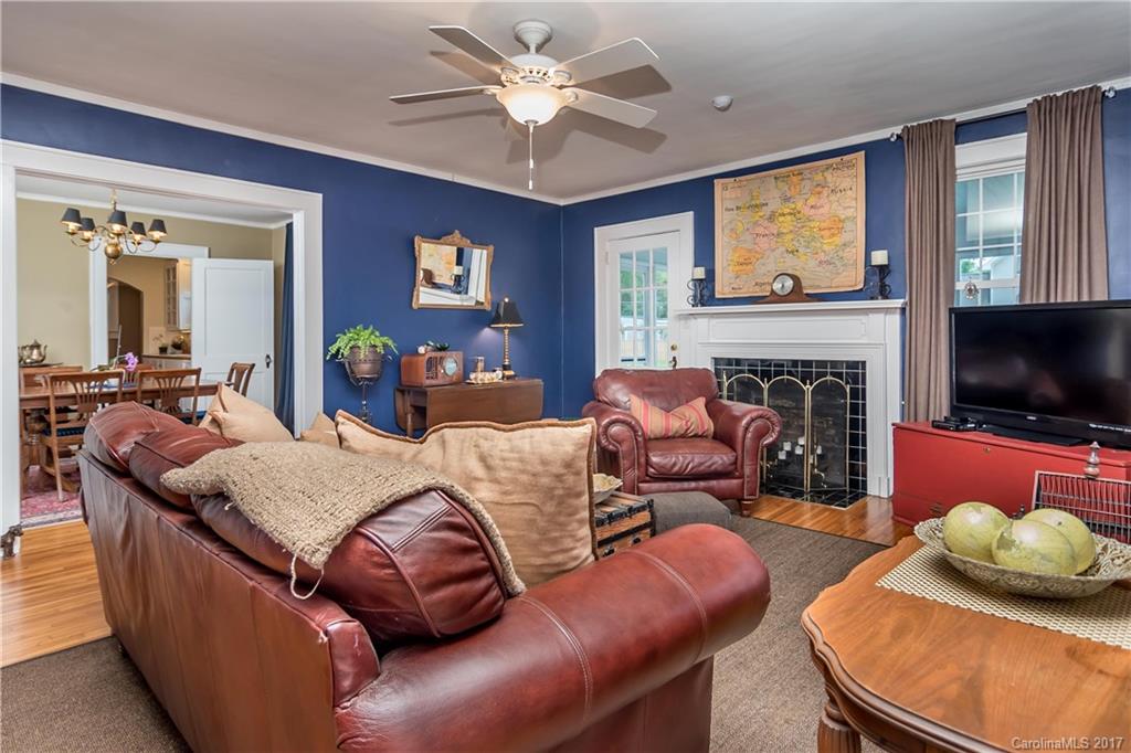 2046 Eaton Road Charlotte, NC 28205 - Photo 4 of 16 Gallery Image 4