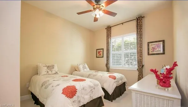 a view of potted plants with sky view