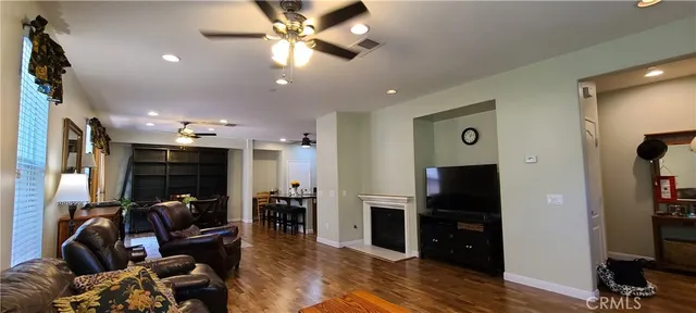 $545,000 | 15723 Parkhouse Drive, Unit 59, Fontana, CA 92336