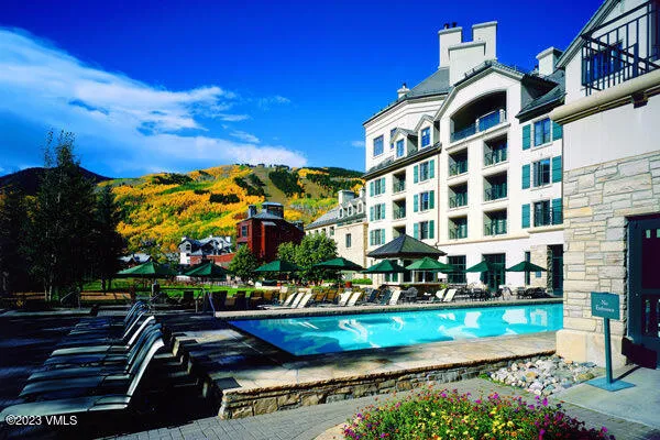 a view of building with an outdoor space