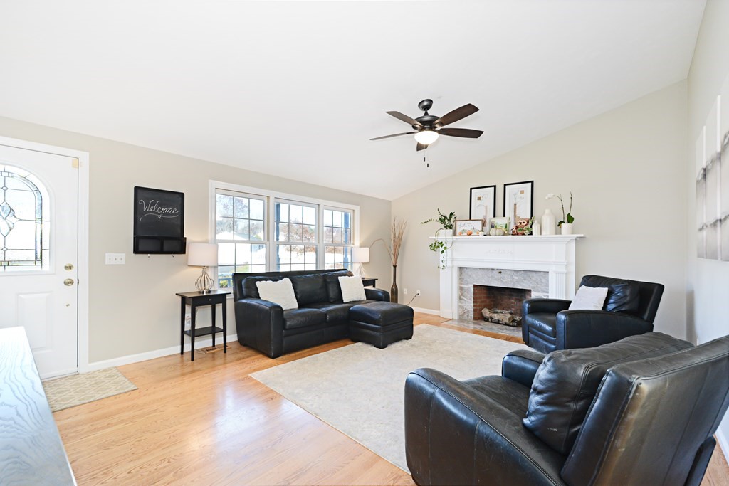 15 Meadowsweet Road Shrewsbury, MA 01545 - Photo 11 of 34 Gallery Image 11