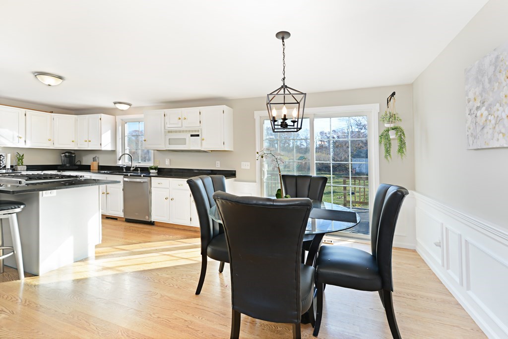 15 Meadowsweet Road Shrewsbury, MA 01545 - Photo 12 of 34 Gallery Image 12