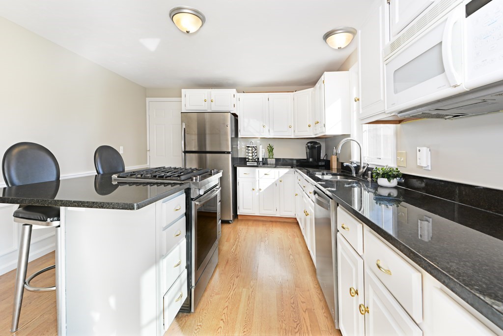 15 Meadowsweet Road Shrewsbury, MA 01545 - Photo 15 of 34 Gallery Image 15