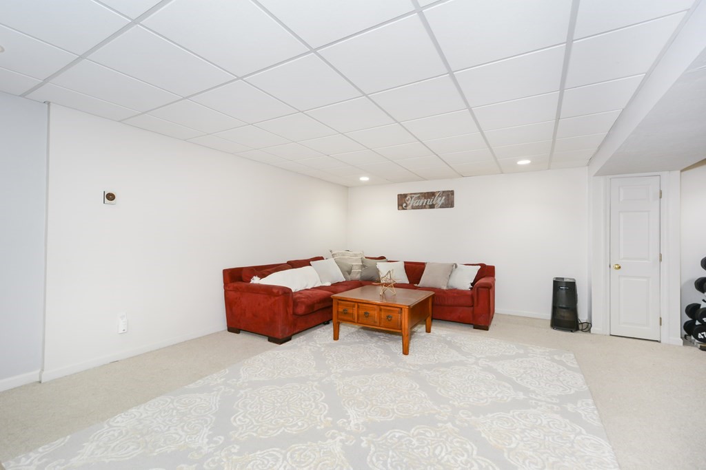 15 Meadowsweet Road Shrewsbury, MA 01545 - Photo 29 of 34 Gallery Image 29