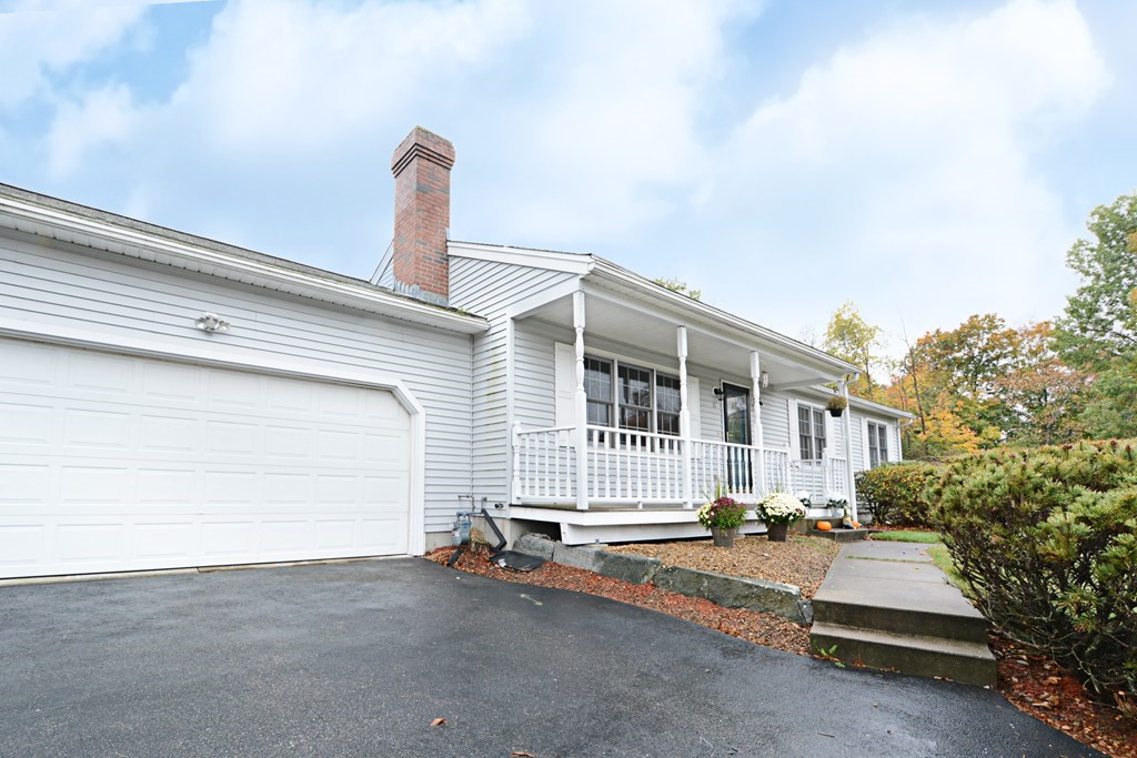 15 Meadowsweet Road Shrewsbury, MA 01545 - Photo 3 of 34 Gallery Image 3