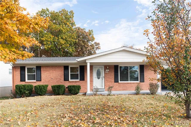 $329,000 | 210 San Jose Court, O'Fallon, MO 63366